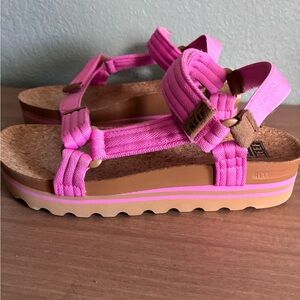 REEF CUSHION REM HI WOMEN'S SANDALS - MALIBU Size 8